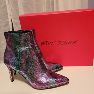 Betsey Johnson Alba Snake Booties